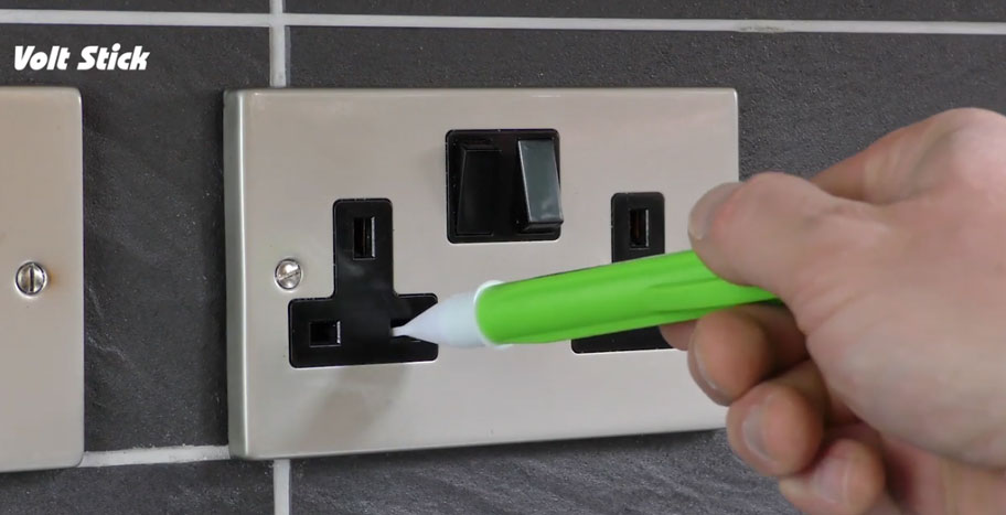 Volt stick sound testing with electrical socket switch on - voltage present